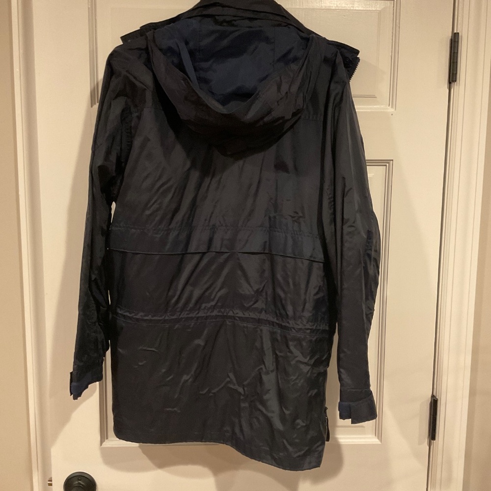 Helly Hansen Lightweight Rain Jacket - image 2